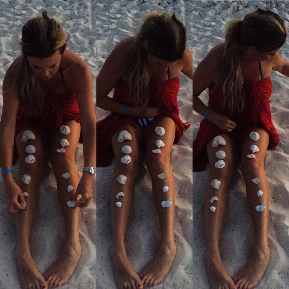 Tall, curvy girl - Picture 4 of 4