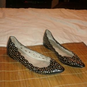Vince Camuto flats