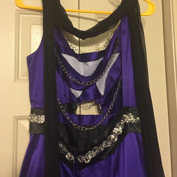 A purple home coming dress. - Picture 2 of 4
