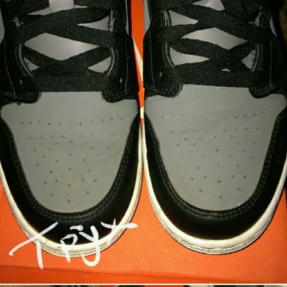 shadow jordan 1 mids