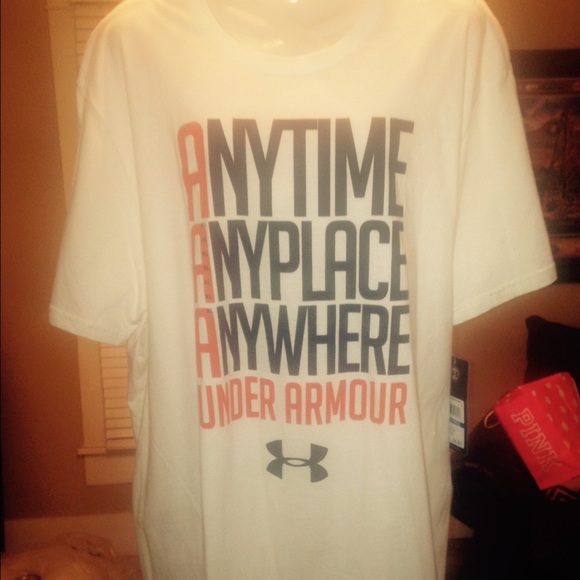 NWT TSHIRT