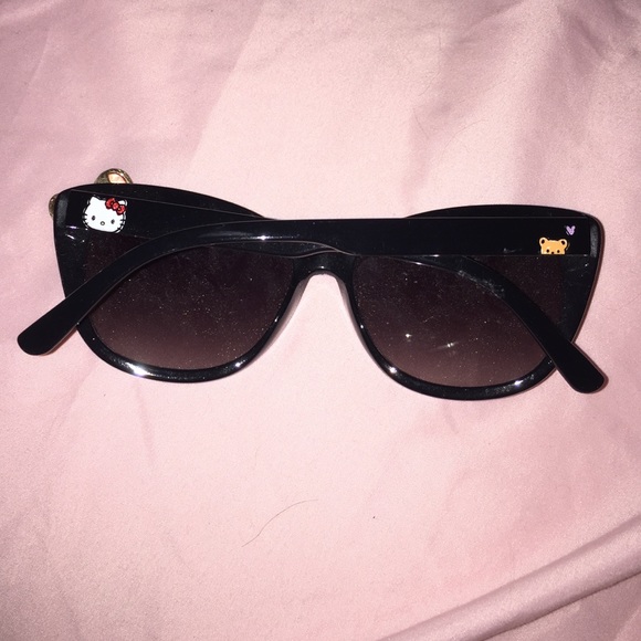 sunglasses bundle - Picture 2 of 3