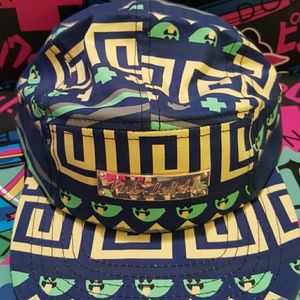 Pink dolphin hat boo ghost