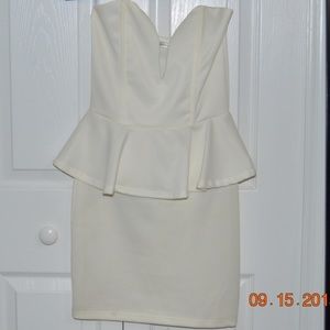 White strapless dress (small)