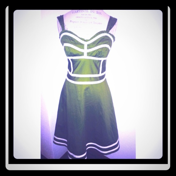 Vintage Lolita Olive Pin up Dress - Picture 1 of 3