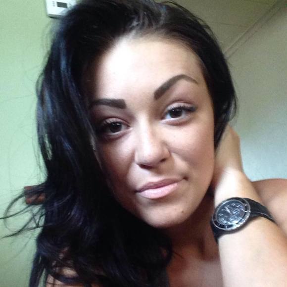 Meet your Posher, Ash