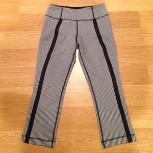 Coast to class's gingham capris size 4 navy & wht