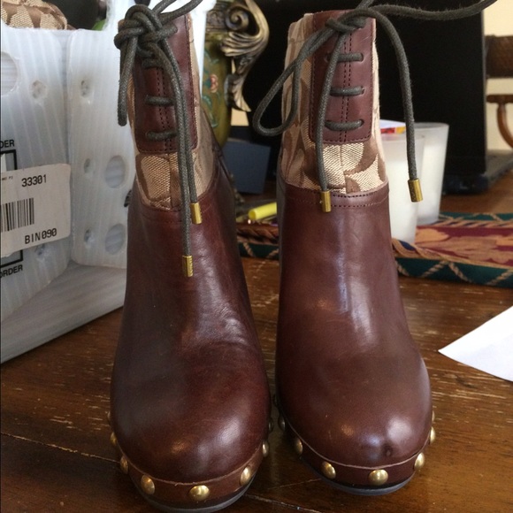 Coach boots