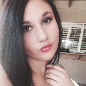 Meet your Posher, Kylee