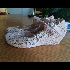 💕🌺Nude Pink Lace Gel Shoes size 9🌹💋