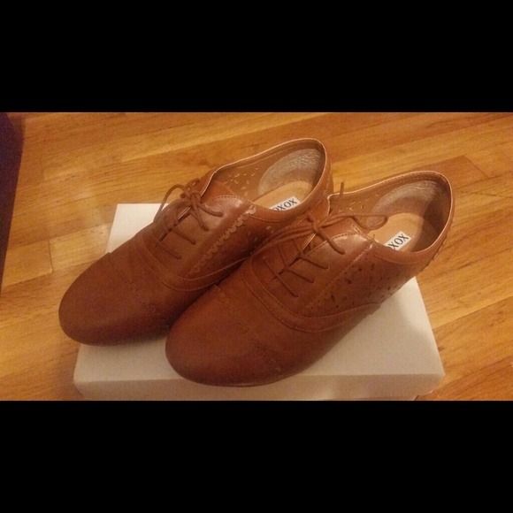 Xoxo Oxfords