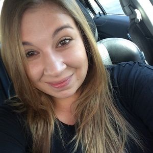 Meet your Posher, Mikaela