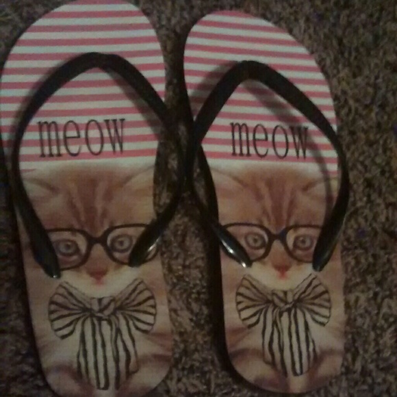 Meow kitty flip flops
