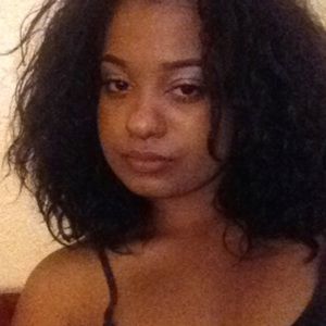 Meet your Posher, Siana