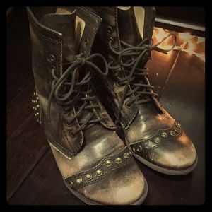 LEATHER STYLISH BOOTS❤️ GIANNI BINI