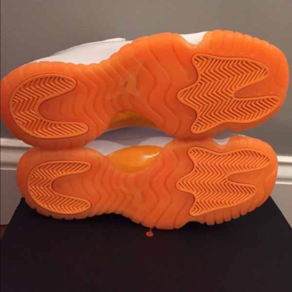 Retro Citrus 11s - Picture 4 of 4