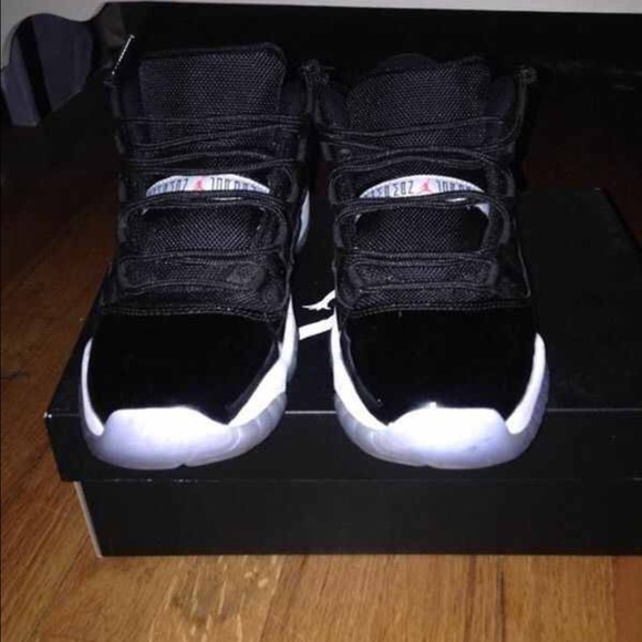 Retro Spacejam Low 11s - Picture 2 of 4