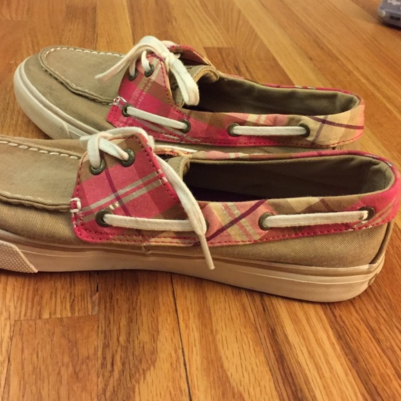 Sperry's - Picture 3 of 4