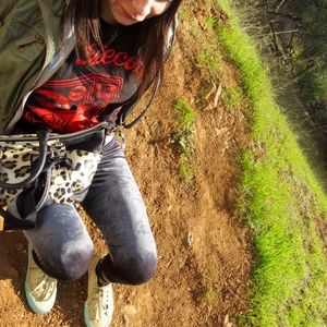 Meet your Posher, Alley