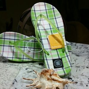 Skinny jelly flip flops