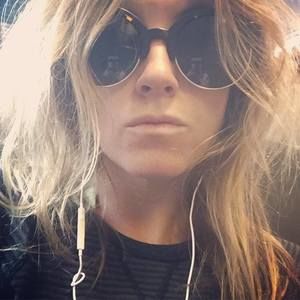Meet your Posher, Jillian