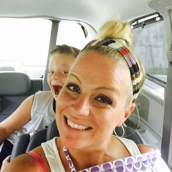 Meet your Posher, Jennifer - Picture 1 of 1