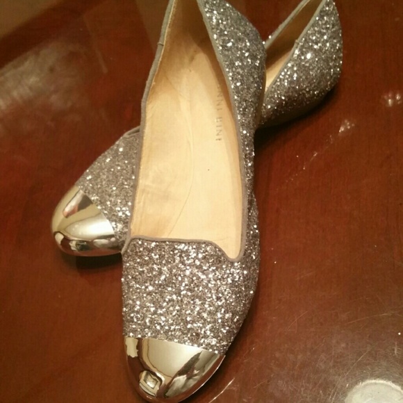 Gianni Bini silver flats new