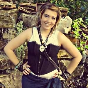Meet your Posher, Victoria
