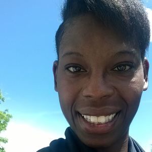 Meet your Posher, Nia