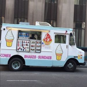 Meet your Posher, Nhi