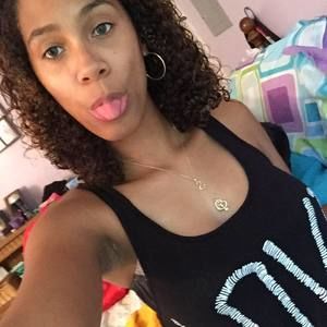 Meet your Posher, Anya