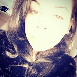 Meet your Posher, Daniella