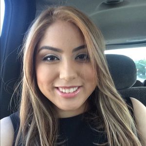 Meet your Posher, Ayleen