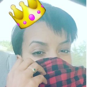 Meet your Posher, Crystal