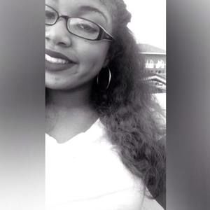 Meet your Posher, Arielle