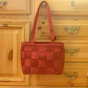 Harveys seatbelt bag