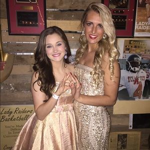 Meet your Posher, Taylor