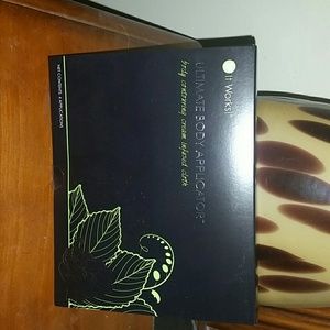 It Works! Ultimate Body Applicator