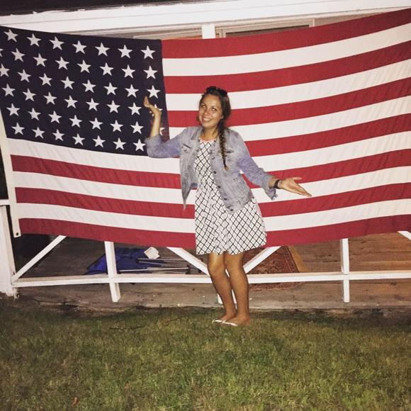 Meet your Posher, Kayla