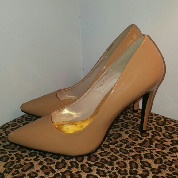 Nude Pump