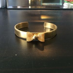 Loren Hope Bow Bracelet in Gold