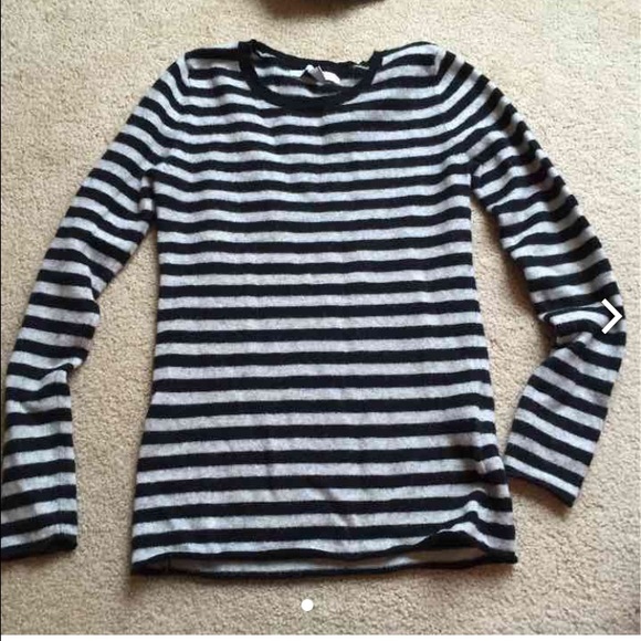 Black and grey cashmere sweater