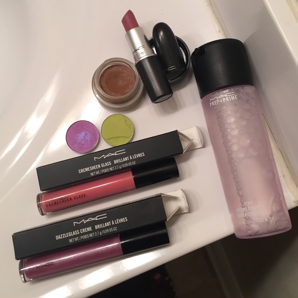 MAC bundle 💄 - Picture 1 of 4