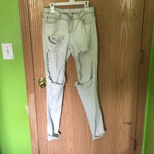 Ripped Boyfriend Jeans