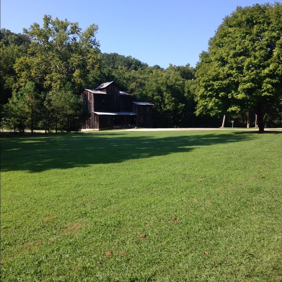 Meet your Posher, Lindsay - Picture 1 of 1