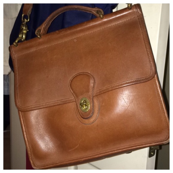 ❌SOLD❌ Vintage Coach Willis Bag