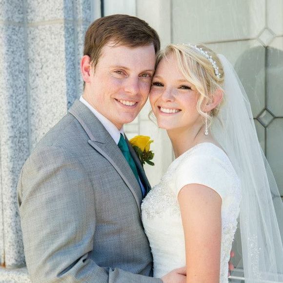 Meet your Posher, Sarina