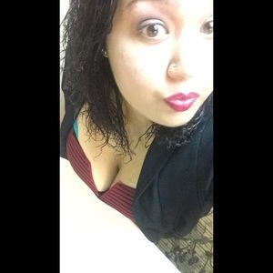 Meet your Posher, Jasmin