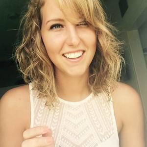 Meet your Posher, Alyssa