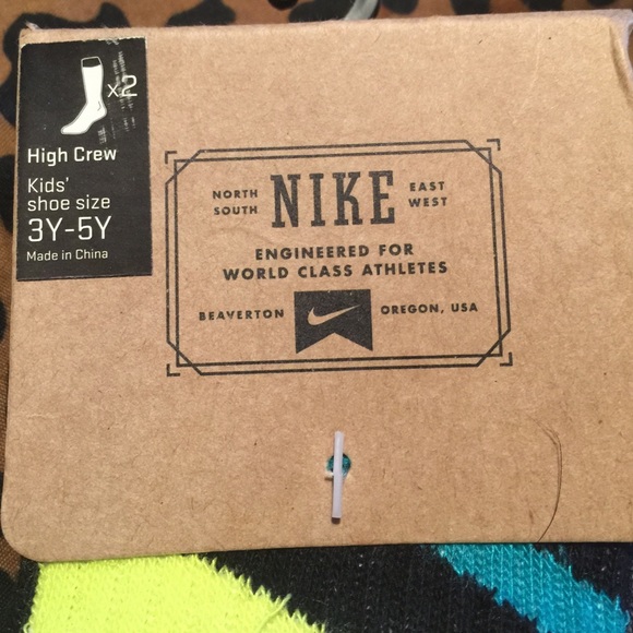 Brand new Nike socks 2 pack - Picture 3 of 3